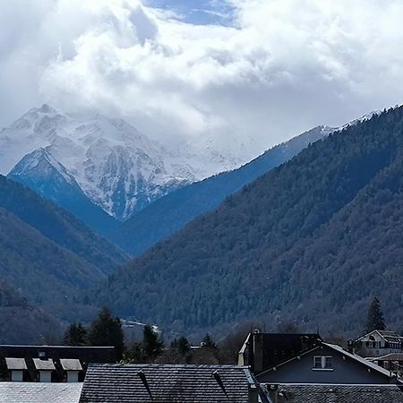 Appartement Vert Tendre Face A La Montagne Bagneres-de-Luchon Exterior photo